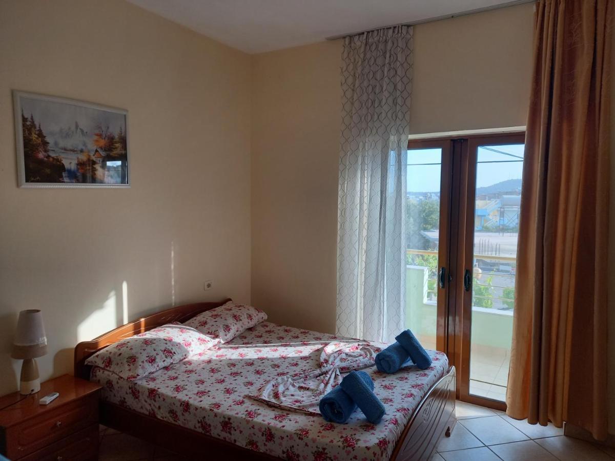 Jonny Guesthouse Ksamil Ngoại thất bức ảnh