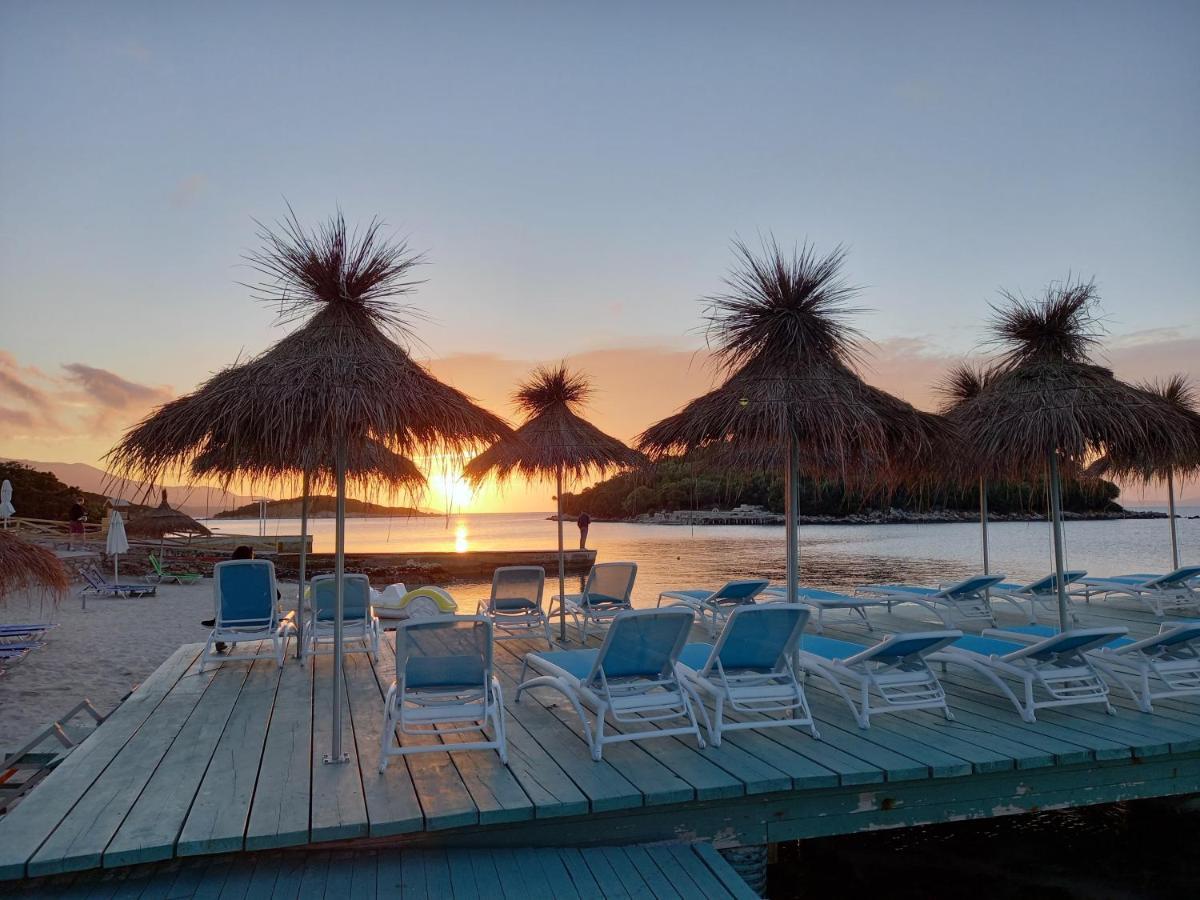 Jonny Guesthouse Ksamil Ngoại thất bức ảnh