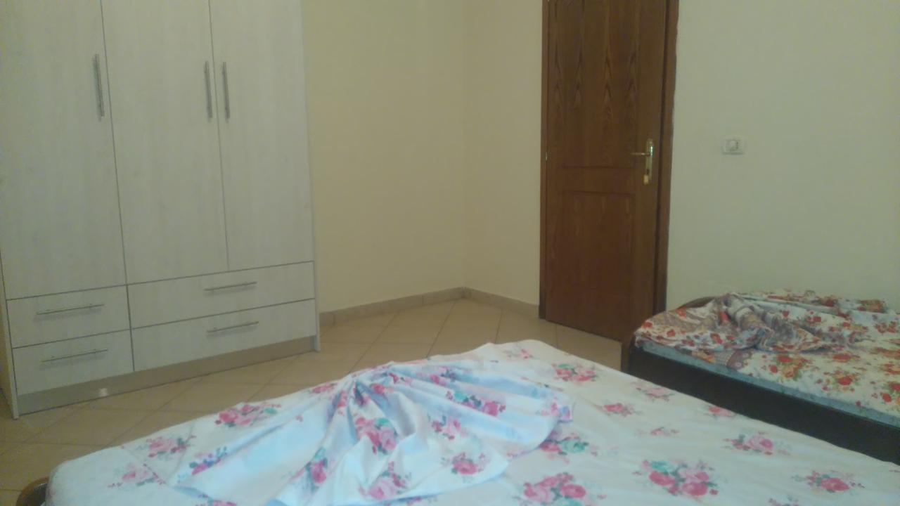 Jonny Guesthouse Ksamil Ngoại thất bức ảnh